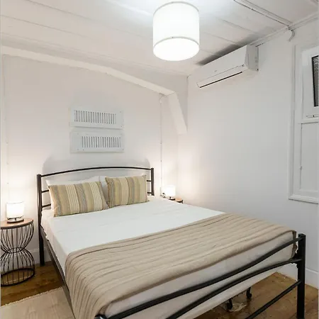 Ziv Boutique Town Square Ii