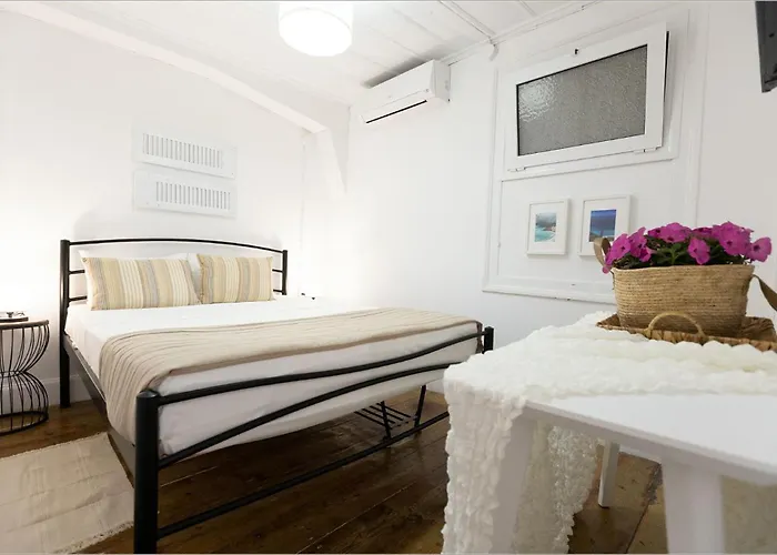 Ziv Boutique Town Square Ii Lefkada City