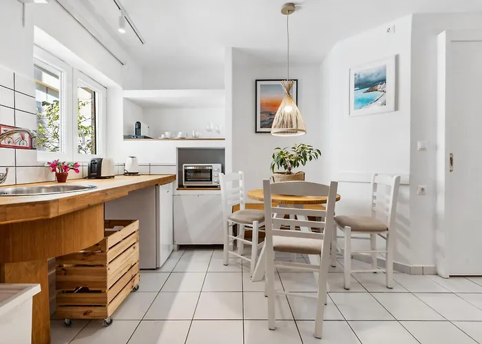 Ziv Boutique Town Square Ii