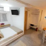 Apartment Ziv Boutique Town Square Ii