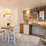 Apartment Ziv Boutique Town Square Ii