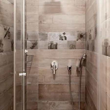 Ziv Boutique Town Square Ii Apartment *