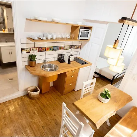 Ziv Boutique Town Square Ii